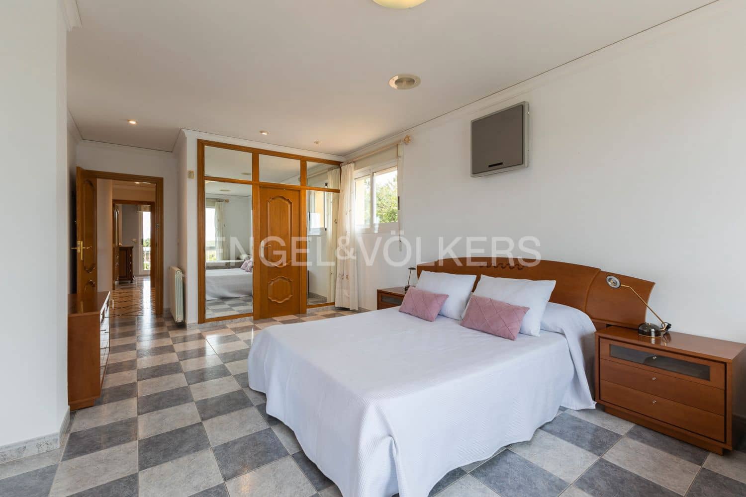 6 sypialnia Willa na sprzedaż w Piles z basenem garażem - 835 000 € (Ref: 9080530)