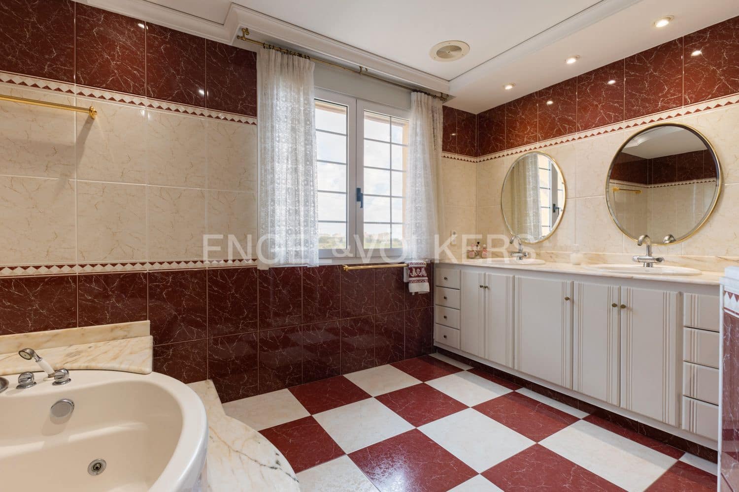 6 sypialnia Willa na sprzedaż w Piles z basenem garażem - 835 000 € (Ref: 9080530)