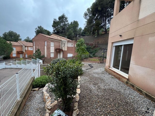 4 soveværelse Byhus til leje i Serra - € 1.200 (Ref: 9080545)