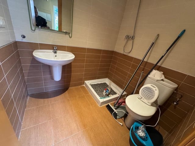 4 bedroom Townhouse for rent in Serra - € 1,200 (Ref: 9080545)