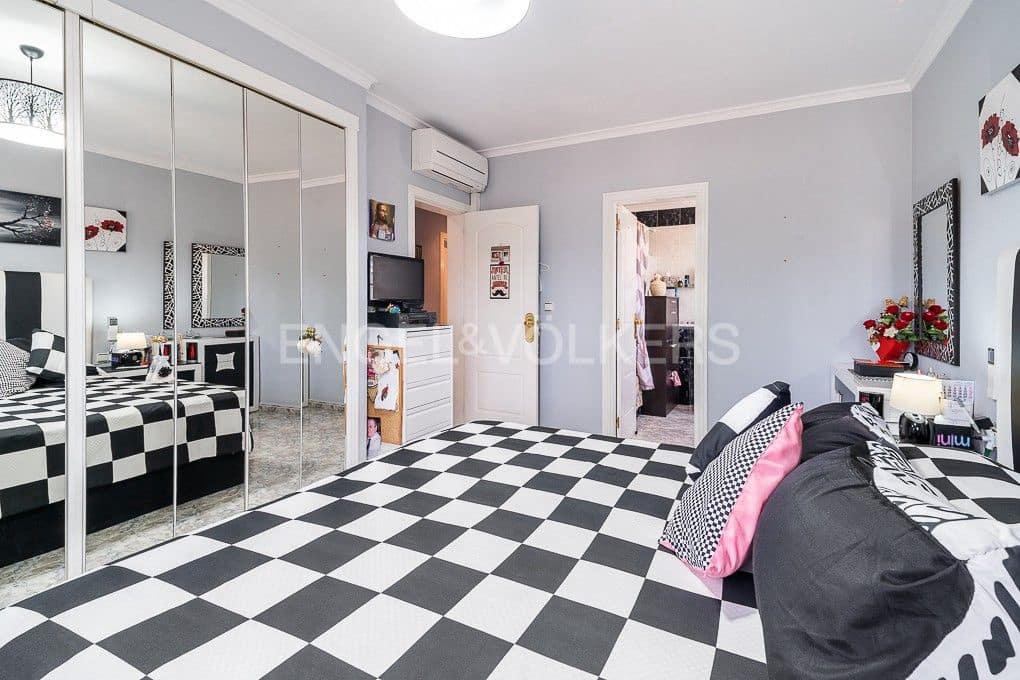 4 Zimmer Villa zu verkaufen in Els Poblets mit Pool Garage - 850.000 € (Ref: 9080546)