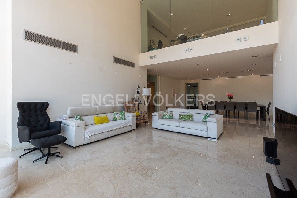 4 chambre Villa/Maison à vendre à Godella avec garage - 3 600 000 € (Ref: 9080554)