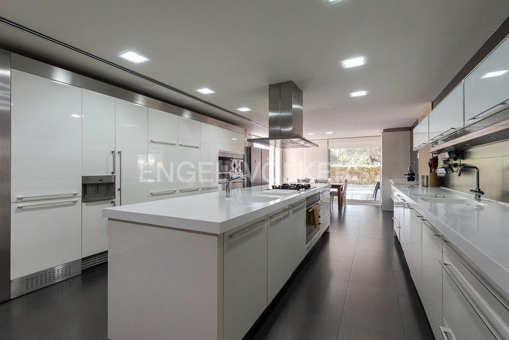 4 chambre Villa/Maison à vendre à Godella avec garage - 3 600 000 € (Ref: 9080554)