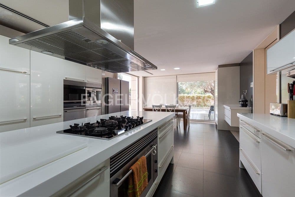 4 chambre Villa/Maison à vendre à Godella avec garage - 3 600 000 € (Ref: 9080554)