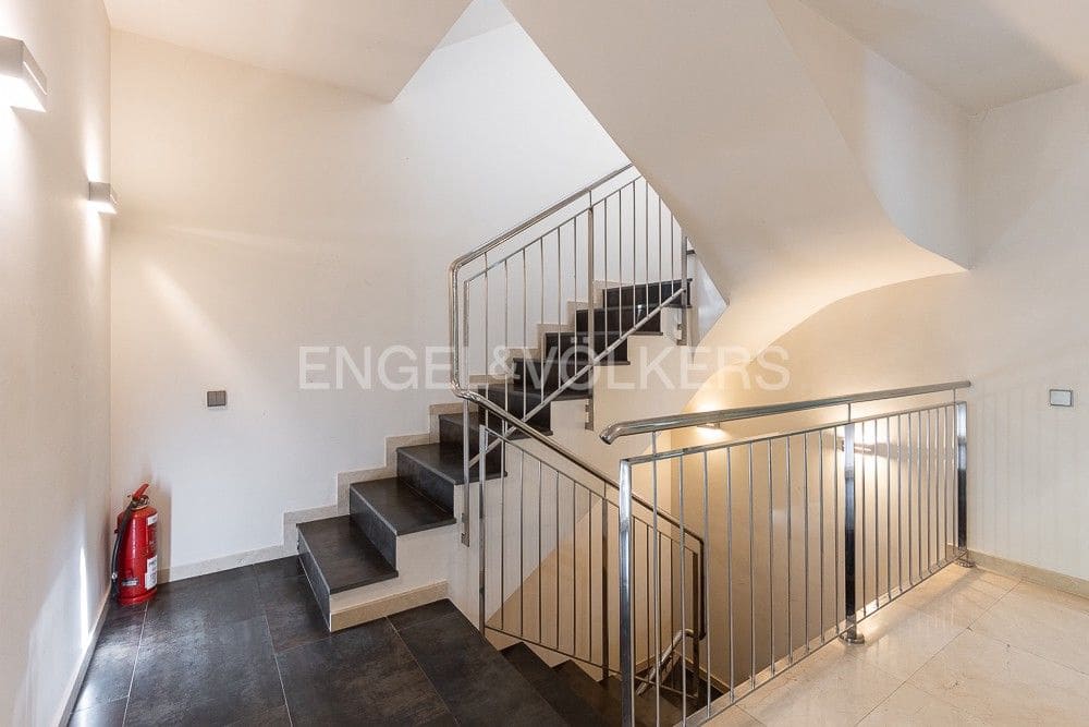 4 chambre Villa/Maison à vendre à Godella avec garage - 3 600 000 € (Ref: 9080554)