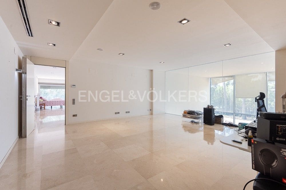 4 chambre Villa/Maison à vendre à Godella avec garage - 3 600 000 € (Ref: 9080554)