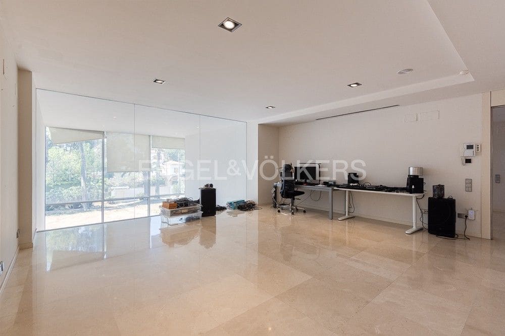 4 chambre Villa/Maison à vendre à Godella avec garage - 3 600 000 € (Ref: 9080554)