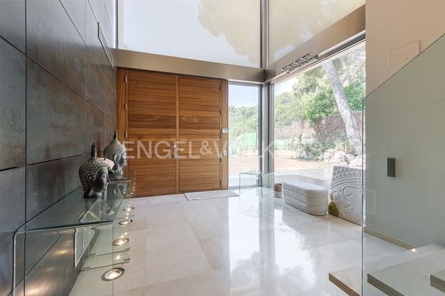 4 bedroom Villa for sale in Campolivar, Godella with garage - € 3,600,000 (Ref: 9080554)