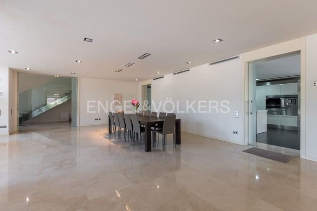 4 bedroom Villa for sale in Campolivar, Godella with garage - € 3,600,000 (Ref: 9080554)