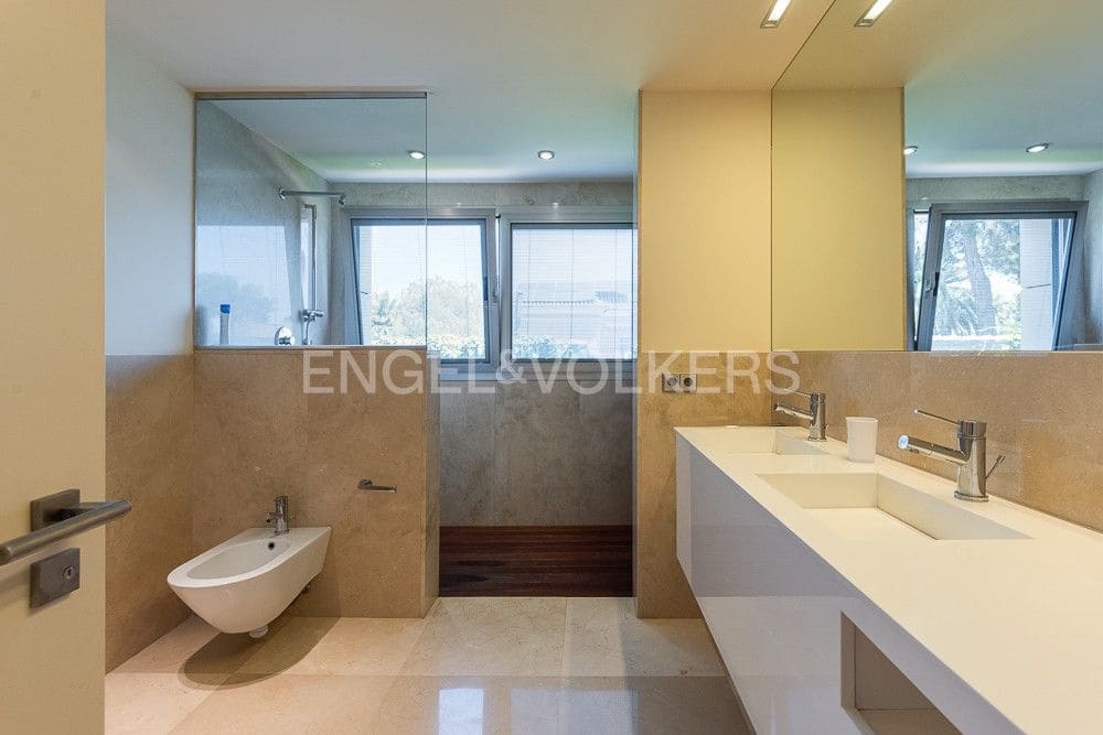 4 chambre Villa/Maison à vendre à Godella avec garage - 3 600 000 € (Ref: 9080554)