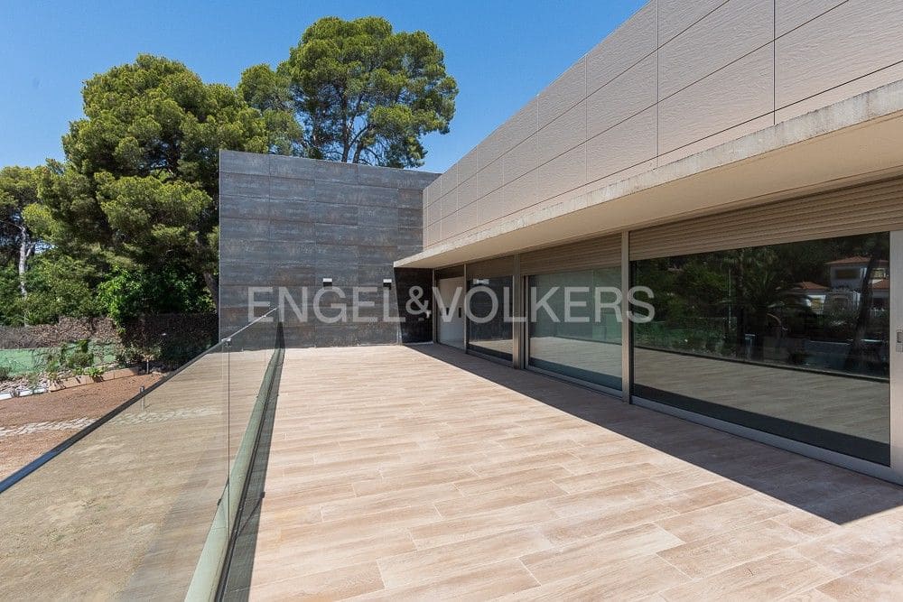 4 chambre Villa/Maison à vendre à Godella avec garage - 3 600 000 € (Ref: 9080554)