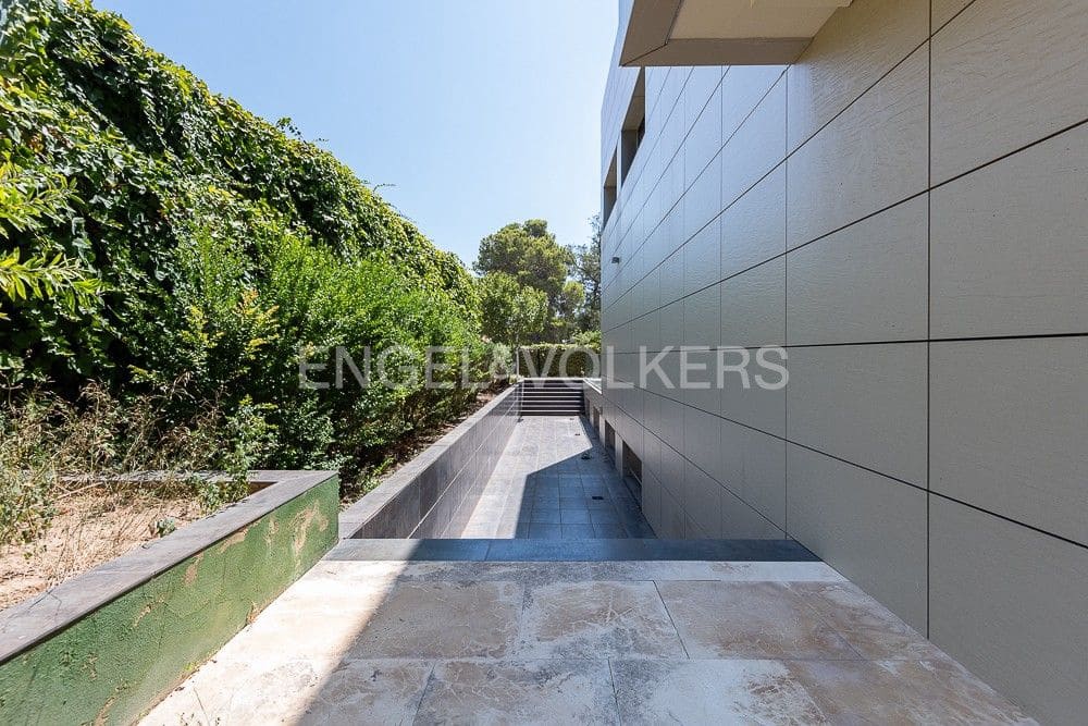 4 chambre Villa/Maison à vendre à Godella avec garage - 3 600 000 € (Ref: 9080554)