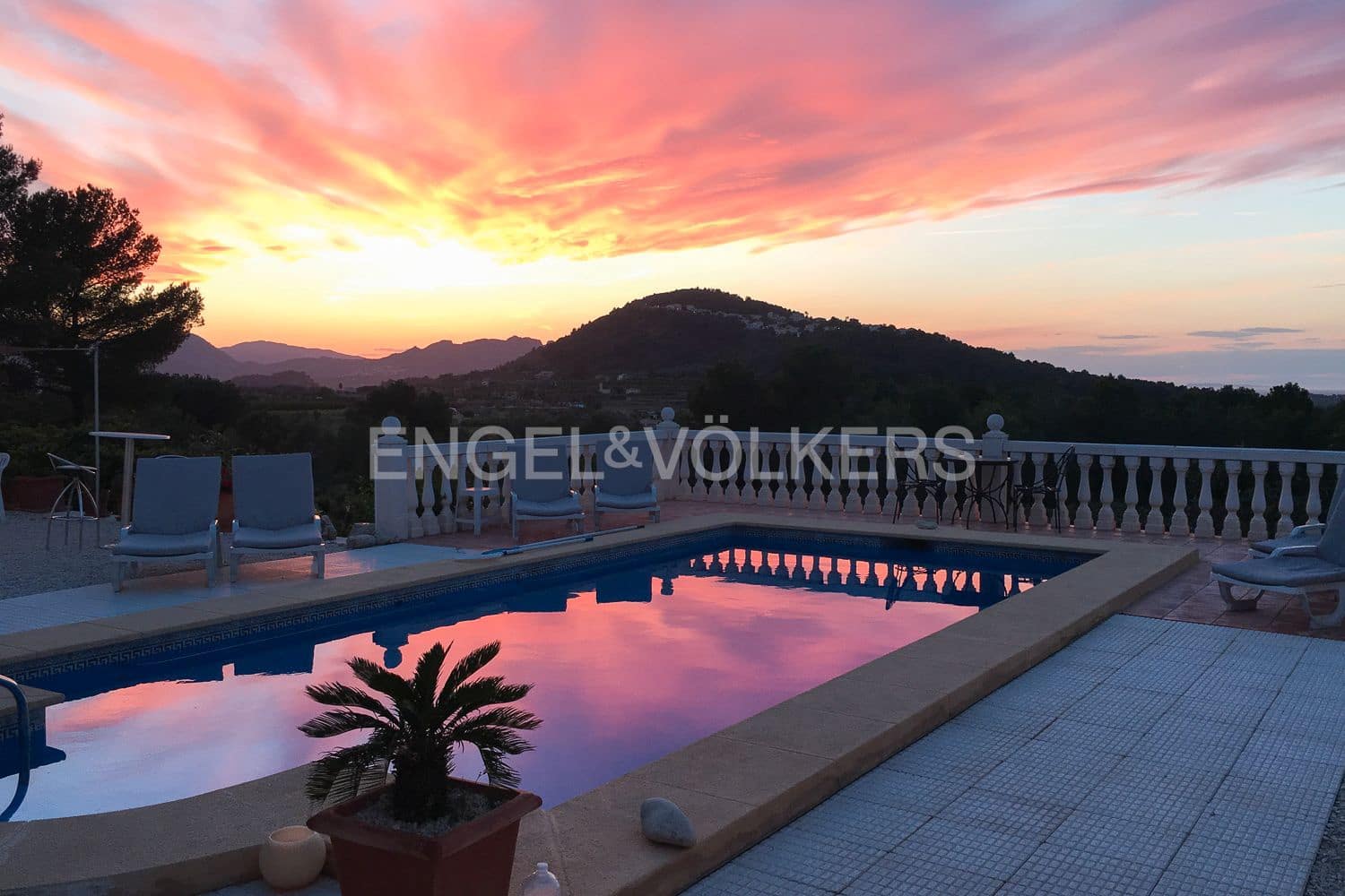 8 chambre Villa/Maison à vendre à Denia avec piscine garage - 1 750 000 € (Ref: 9080555)