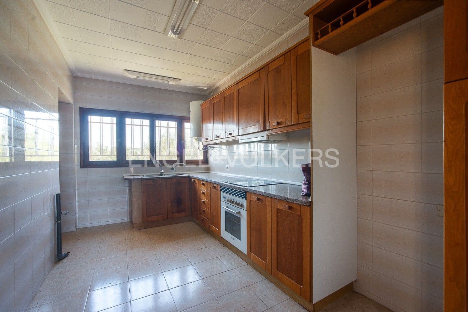 4 bedroom Villa for sale in Vila-real with pool garage - € 450,000 (Ref: 9080566)
