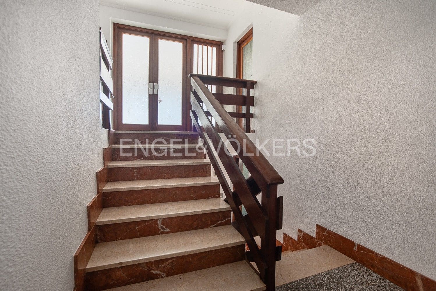 4 bedroom Villa for sale in Vila-real with pool garage - € 450,000 (Ref: 9080566)