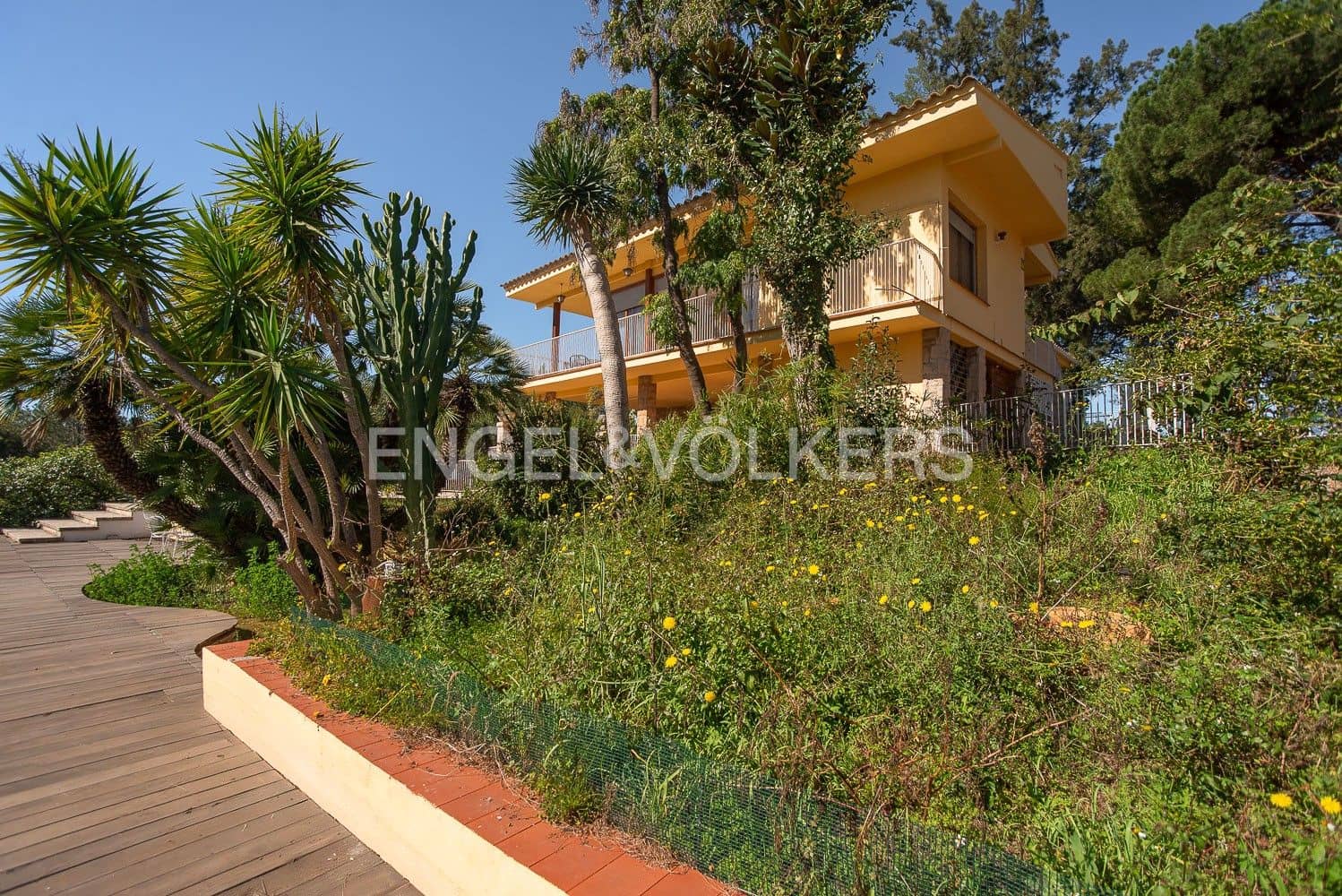4 bedroom Villa for sale in Vila-real with pool garage - € 450,000 (Ref: 9080566)