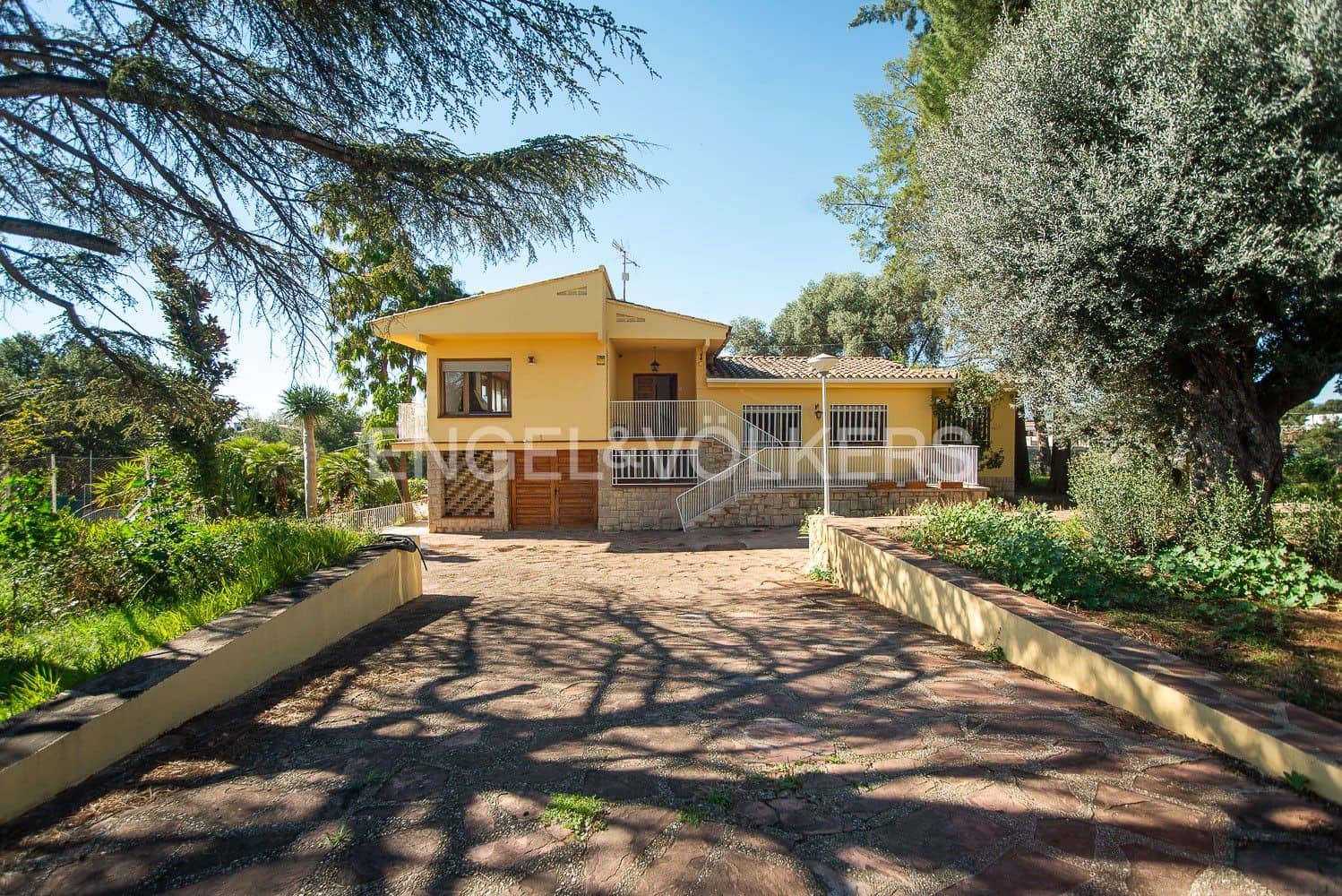 4 bedroom Villa for sale in Vila-real with pool garage - € 450,000 (Ref: 9080566)