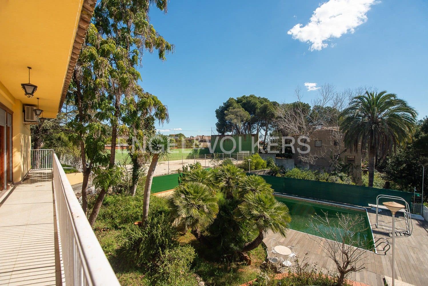 4 bedroom Villa for sale in Vila-real with pool garage - € 450,000 (Ref: 9080566)