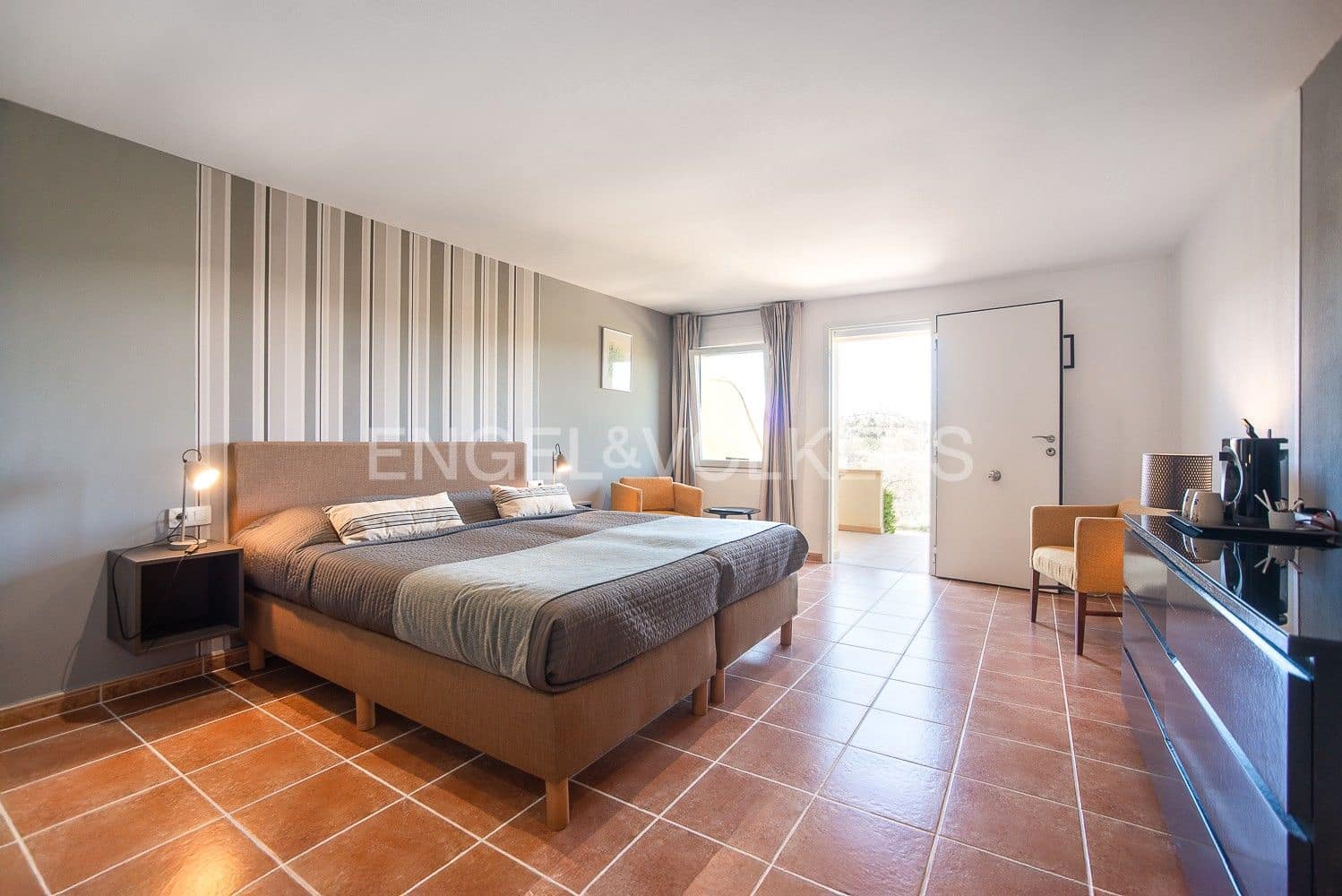 9 quarto Moradia para venda em Vinaros com piscina garagem - 755 000 € (Ref: 9080576)