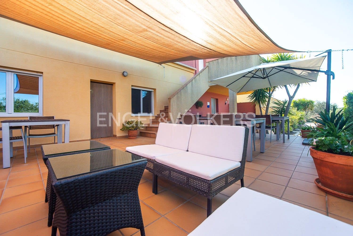 9 quarto Moradia para venda em Vinaros com piscina garagem - 755 000 € (Ref: 9080576)