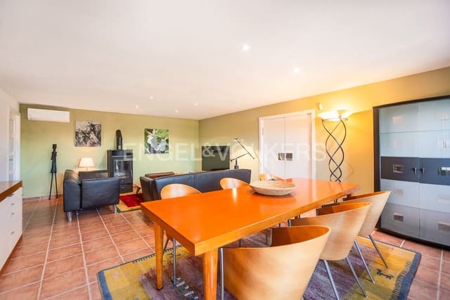9 quarto Moradia para venda em Vinaròs com piscina garagem - 755 000 € (Ref: 9080576)