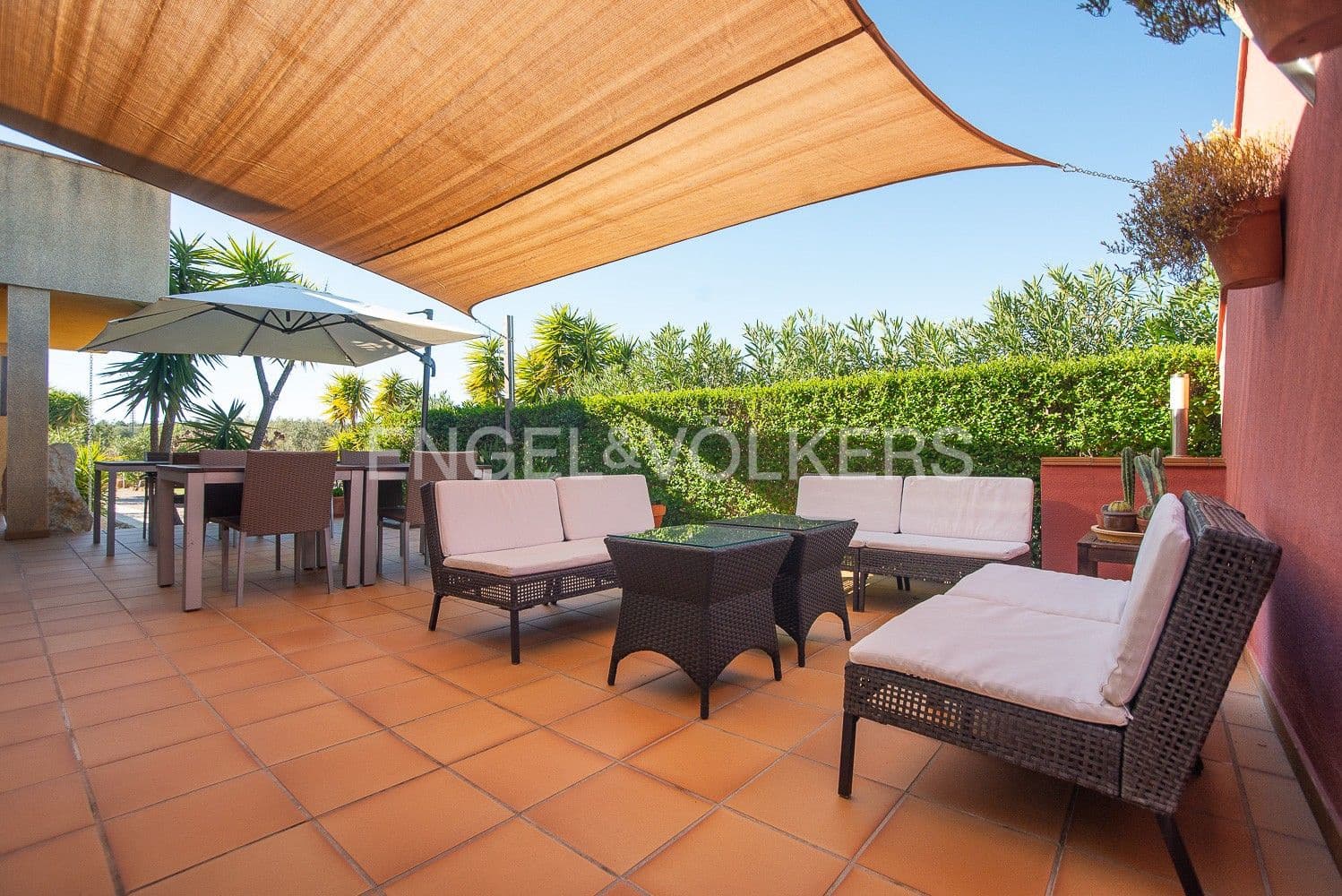 9 quarto Moradia para venda em Vinaros com piscina garagem - 755 000 € (Ref: 9080576)