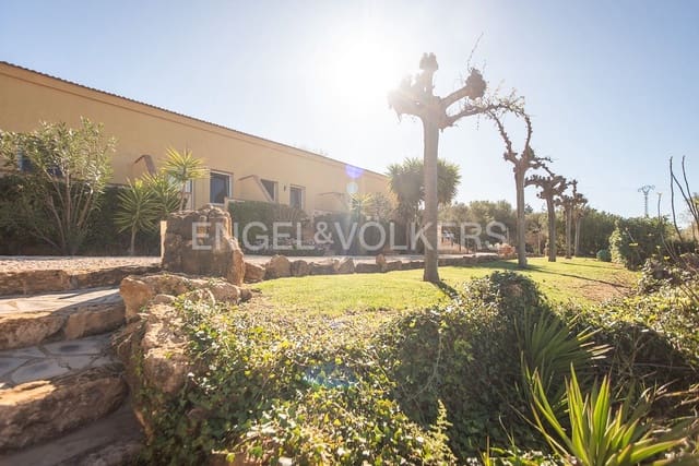 9 quarto Moradia para venda em Vinaròs com piscina garagem - 755 000 € (Ref: 9080576)