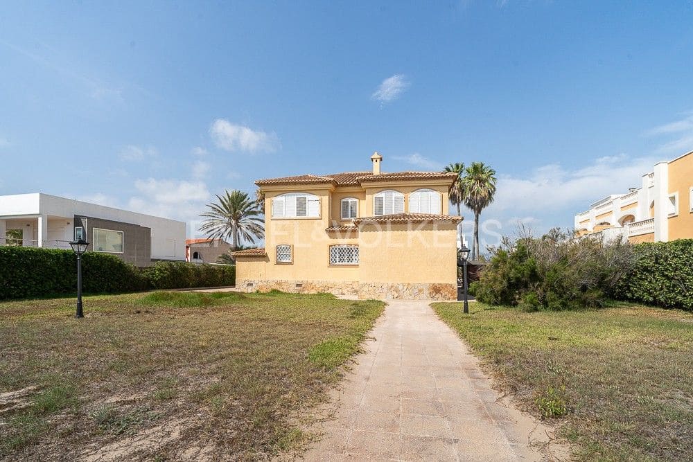 4 bedroom Villa for sale in Cullera - € 850,000 (Ref: 9080577)