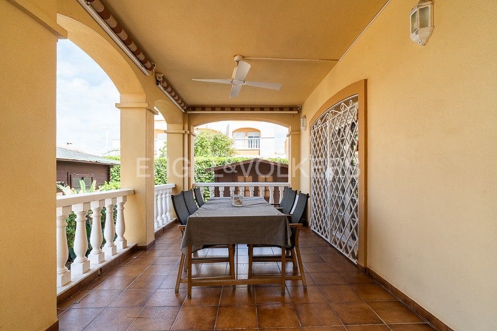 4 bedroom Villa for sale in Cullera - € 850,000 (Ref: 9080577)