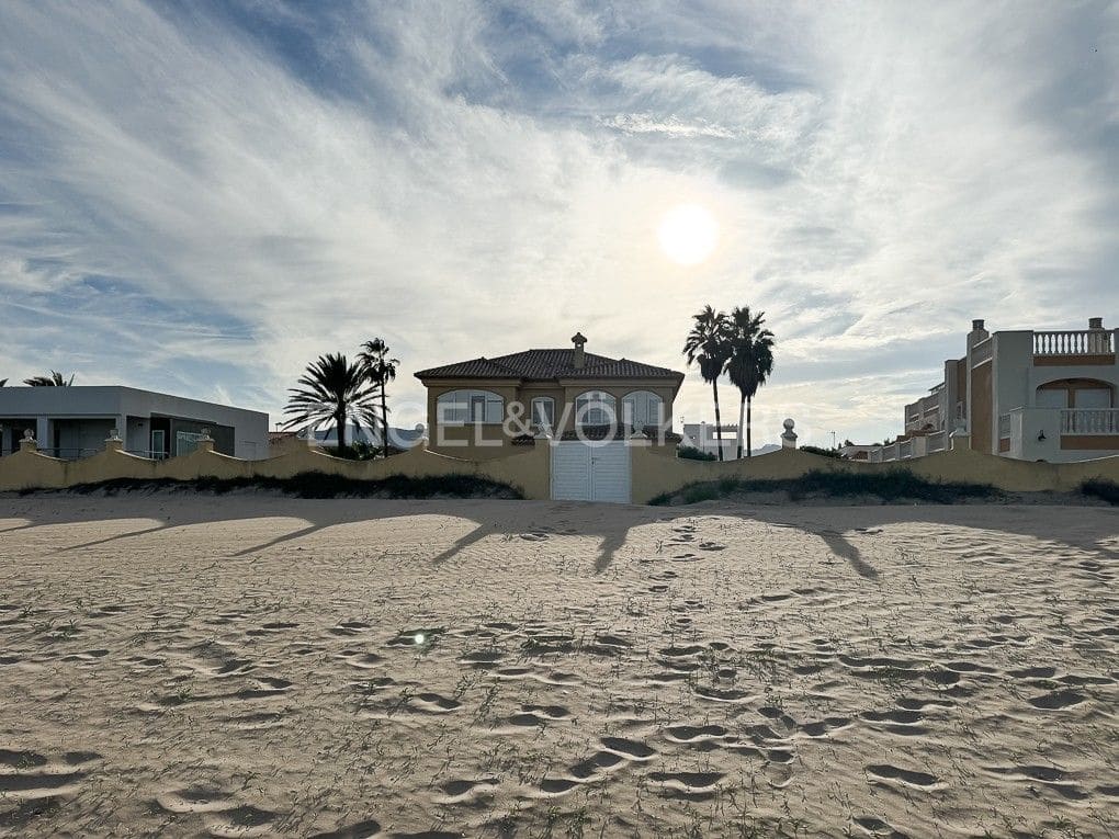 4 bedroom Villa for sale in Cullera - € 850,000 (Ref: 9080577)