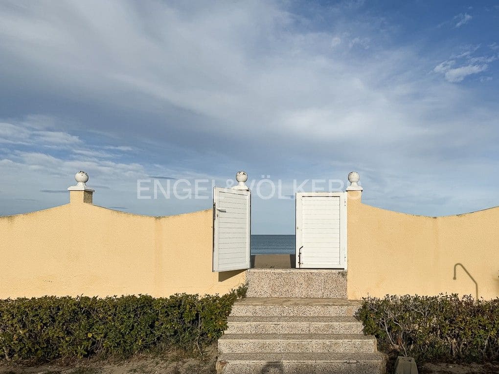 4 bedroom Villa for sale in Cullera - € 850,000 (Ref: 9080577)