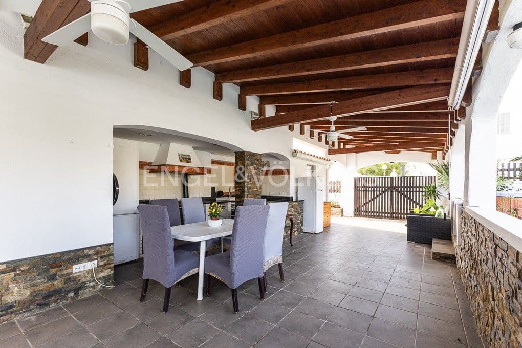 5 sovrum Villa till salu i Alcanar med pool garage - 885 000 € (Ref: 9080581)
