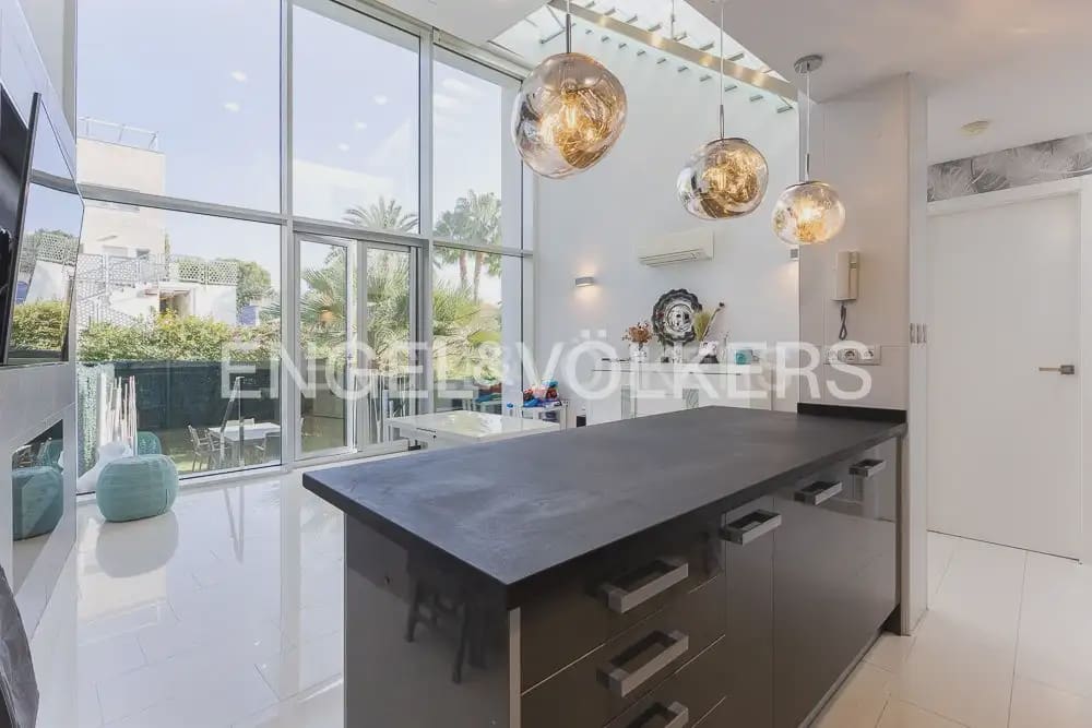 3 soveværelse Lejlighed til salg i Denia med swimmingpool garage - € 568.000 (Ref: 9080590)