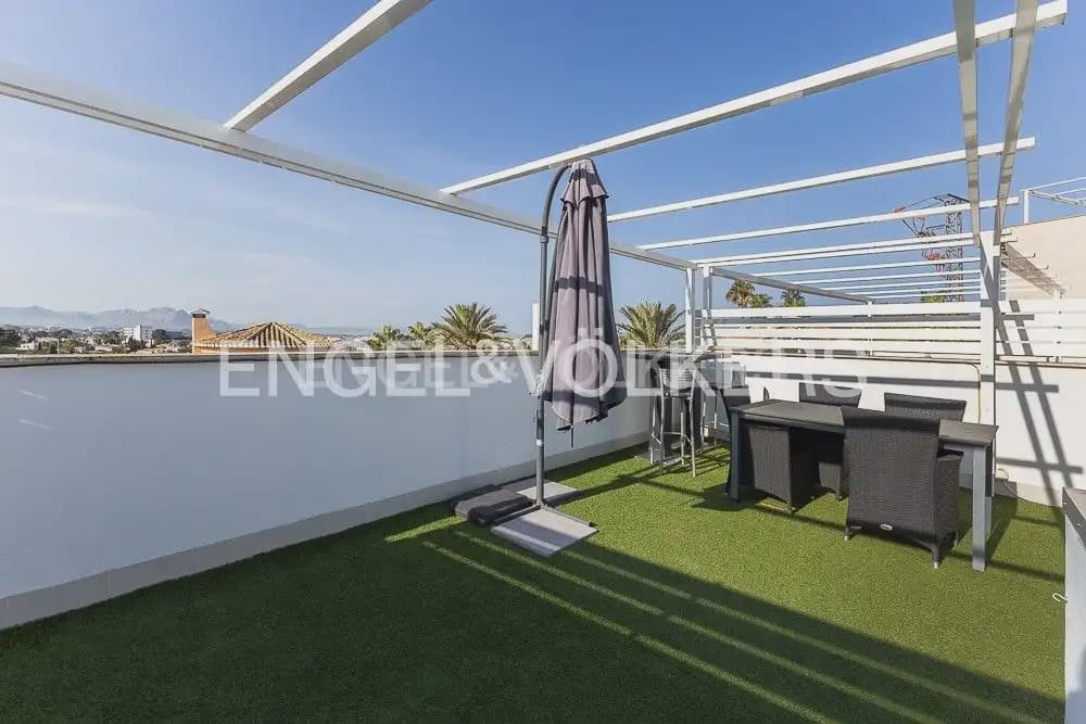 3 soveværelse Lejlighed til salg i Denia med swimmingpool garage - € 568.000 (Ref: 9080590)