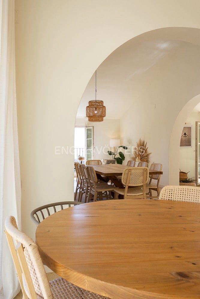 16 bedroom Villa for sale in Albalat dels Tarongers with pool - € 3,650,000 (Ref: 9080605)