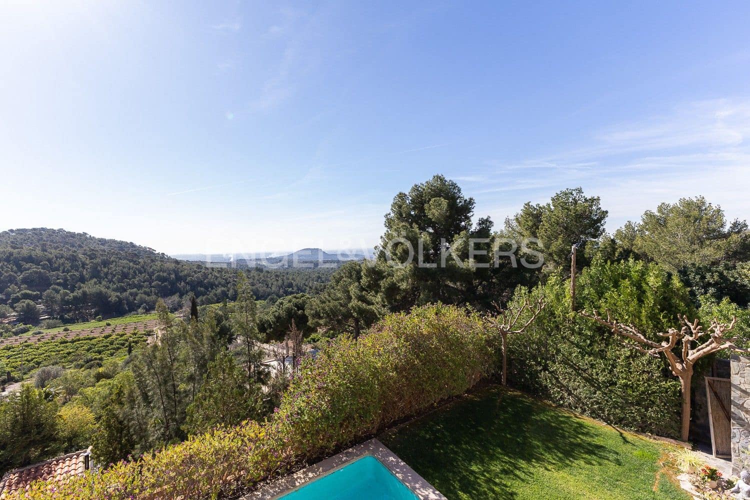 16 bedroom Villa for sale in Albalat dels Tarongers with pool - € 3,650,000 (Ref: 9080605)