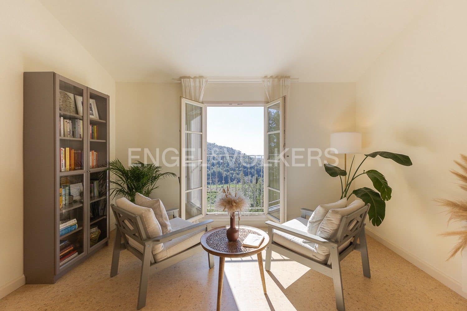 16 bedroom Villa for sale in Albalat dels Tarongers with pool - € 3,650,000 (Ref: 9080605)