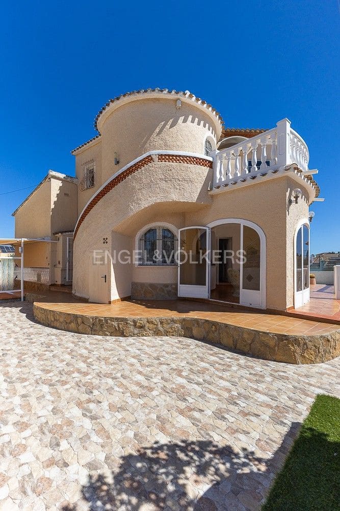 3 Zimmer Villa zu verkaufen in Els Poblets mit Pool Garage - 930.000 € (Ref: 9080609)