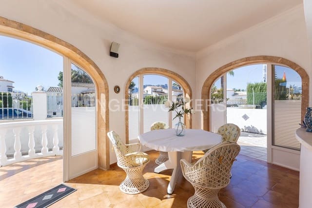 3 Zimmer Villa zu verkaufen in Els Poblets mit Pool Garage - 930.000 € (Ref: 9080609)