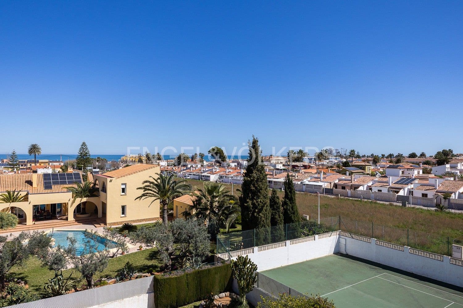 3 Zimmer Villa zu verkaufen in Els Poblets mit Pool Garage - 930.000 € (Ref: 9080609)