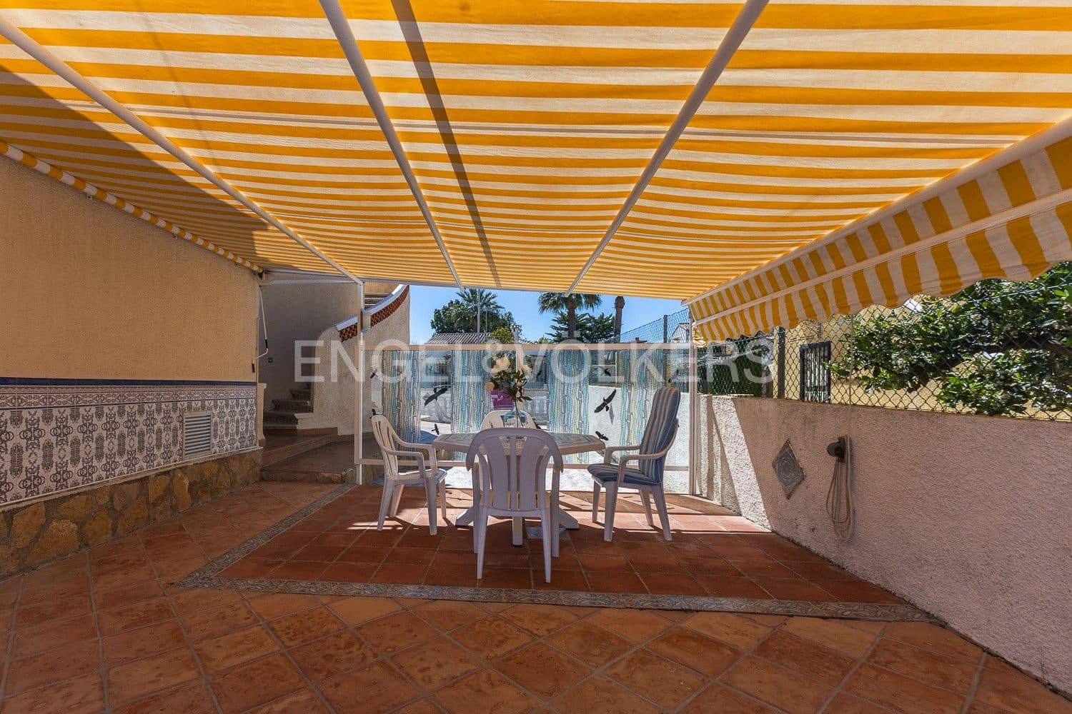 3 Zimmer Villa zu verkaufen in Els Poblets mit Pool Garage - 930.000 € (Ref: 9080609)
