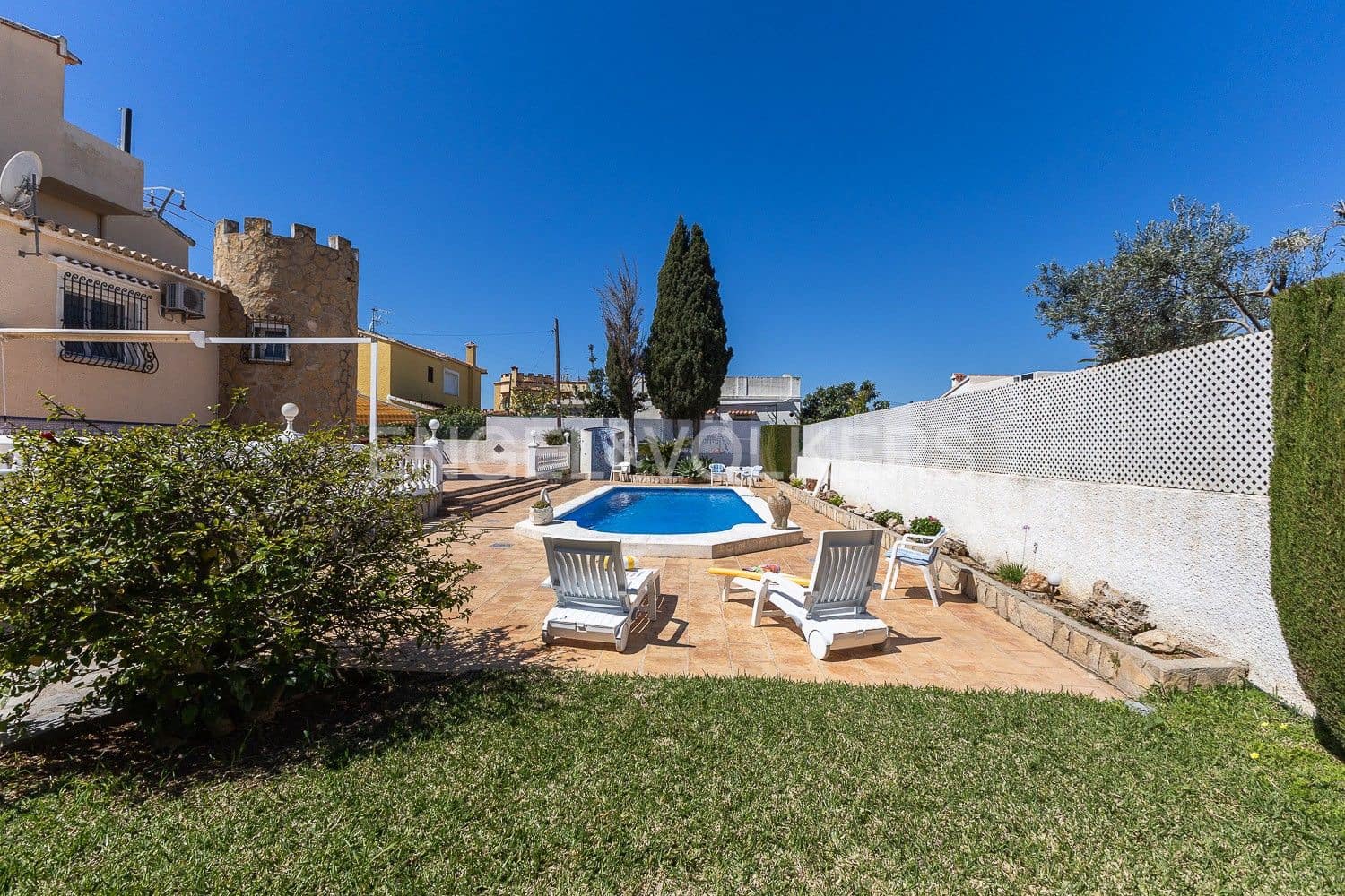 3 Zimmer Villa zu verkaufen in Els Poblets mit Pool Garage - 930.000 € (Ref: 9080609)