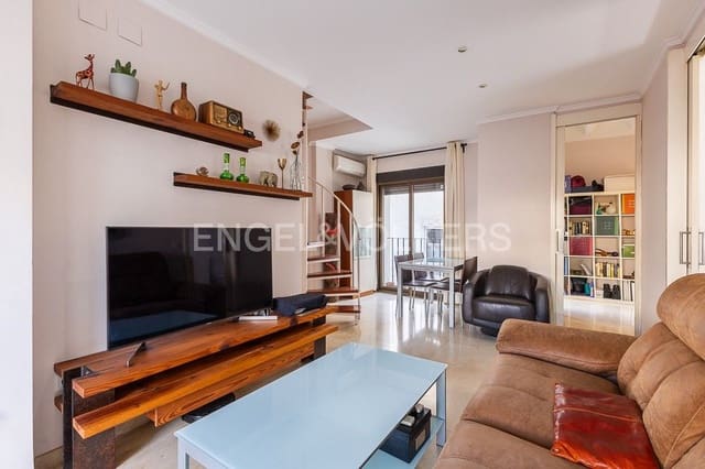 2 soveværelse Penthouse til salg i El Mercat, Valencia by med garage - € 480.000 (Ref: 9080611)