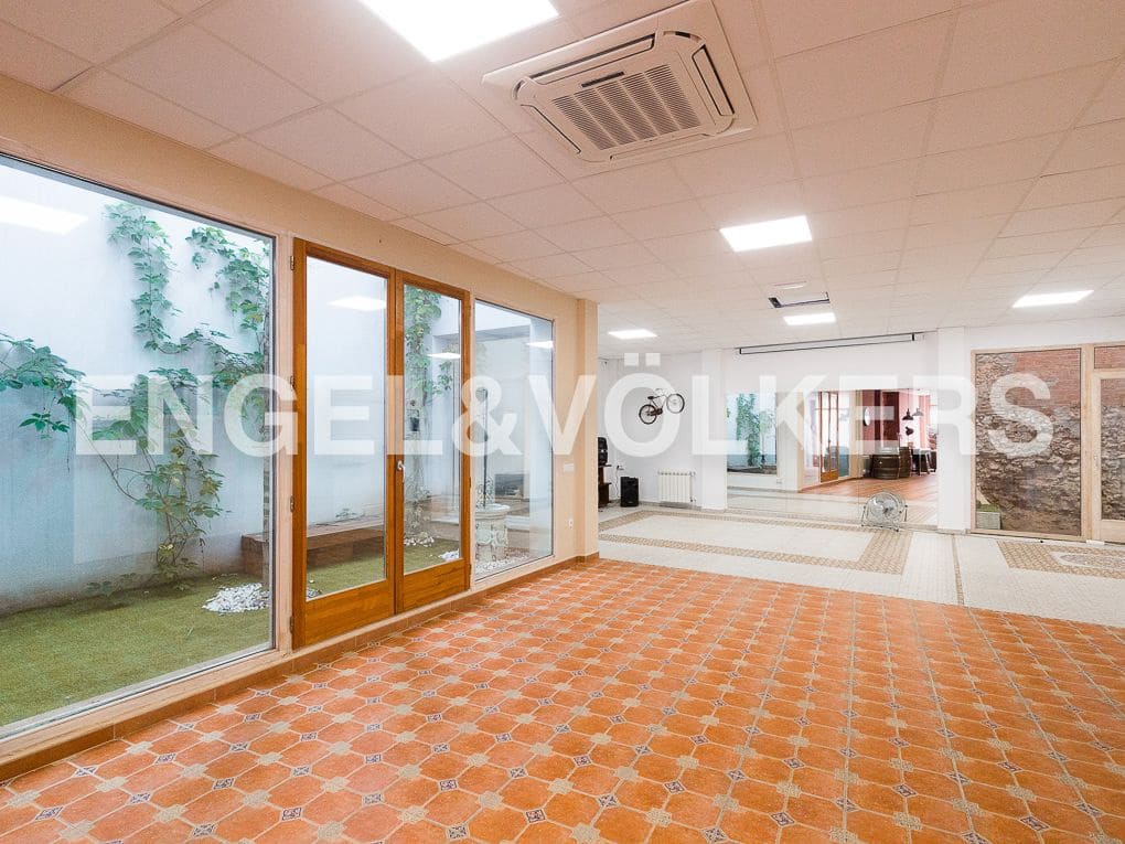 4 bedroom Townhouse for sale in Alzira with garage - € 525,000 (Ref: 9080626)