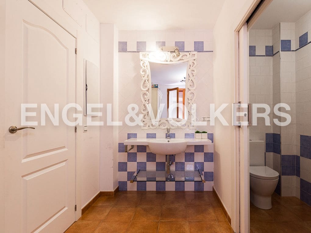 4 bedroom Townhouse for sale in Alzira with garage - € 525,000 (Ref: 9080626)