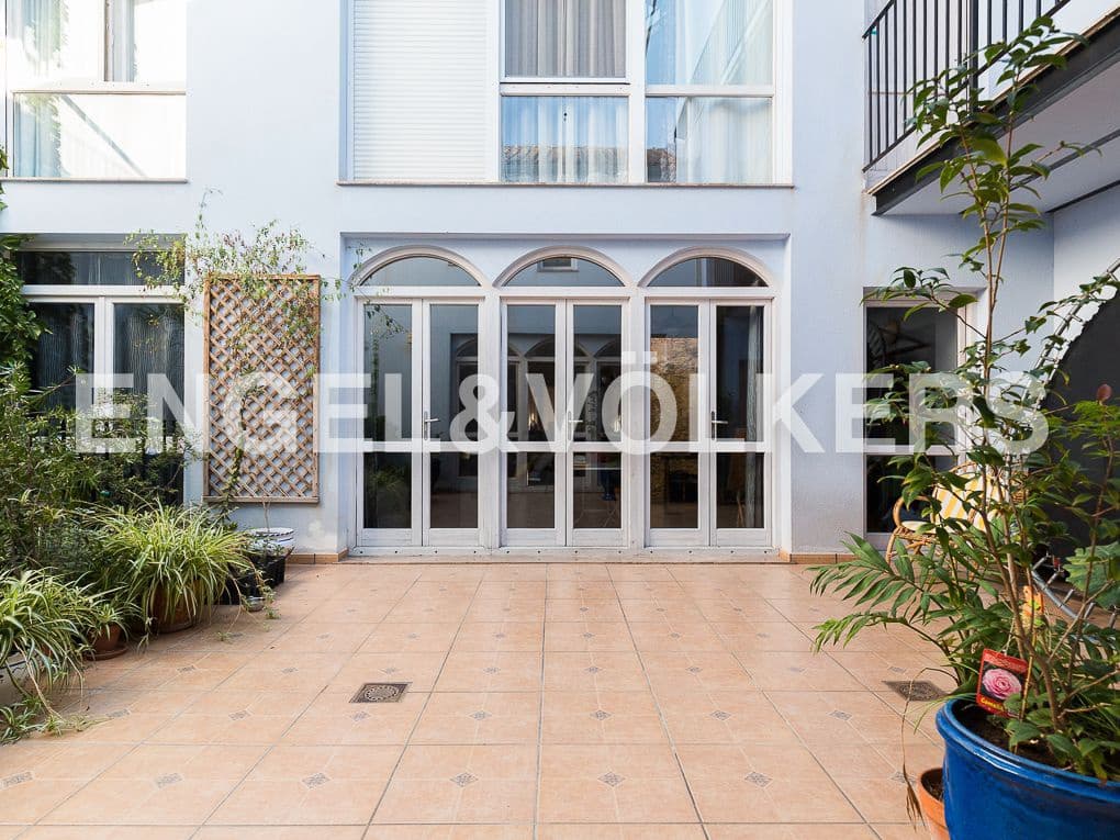4 bedroom Townhouse for sale in Alzira with garage - € 525,000 (Ref: 9080626)