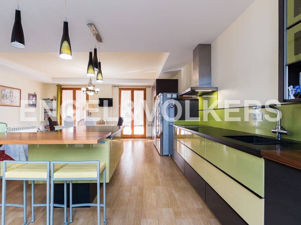 4 bedroom Townhouse for sale in Alzira with garage - € 525,000 (Ref: 9080626)