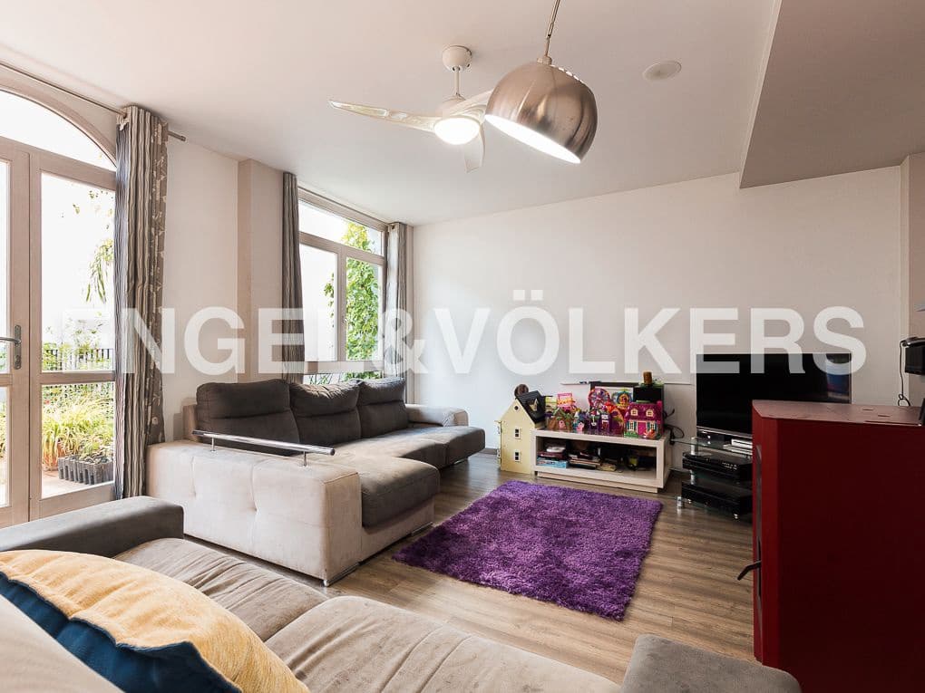 4 bedroom Townhouse for sale in Alzira with garage - € 525,000 (Ref: 9080626)