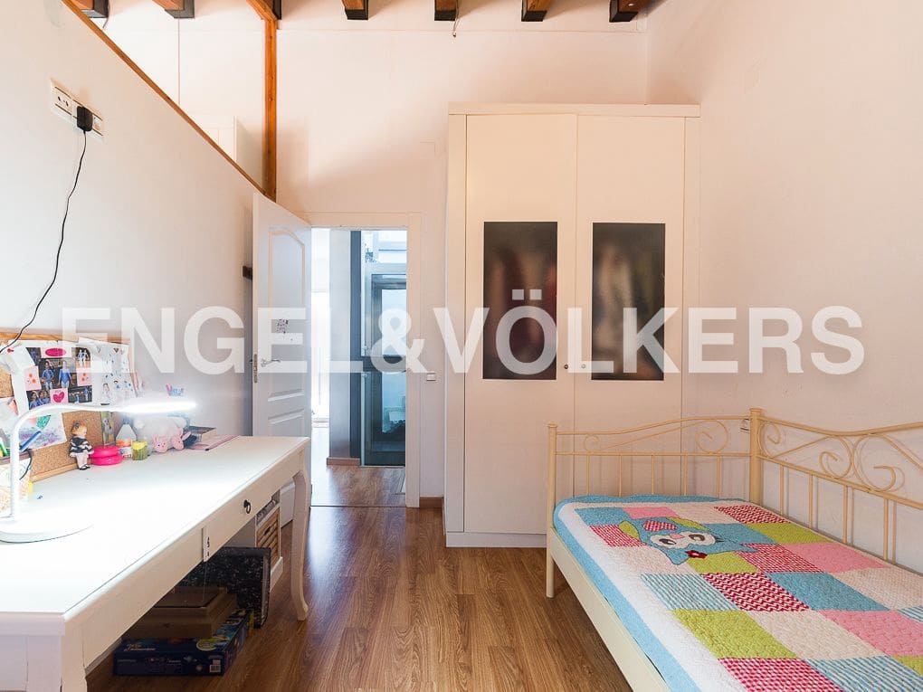 4 bedroom Townhouse for sale in Alzira with garage - € 525,000 (Ref: 9080626)