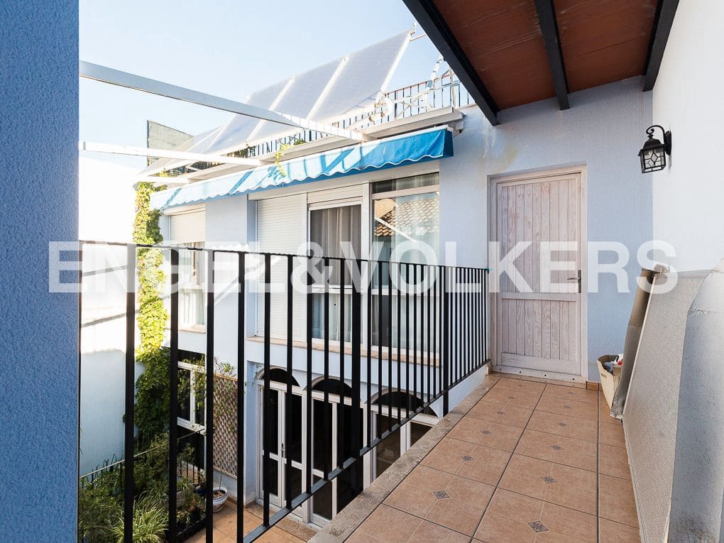 4 bedroom Townhouse for sale in Alzira with garage - € 525,000 (Ref: 9080626)